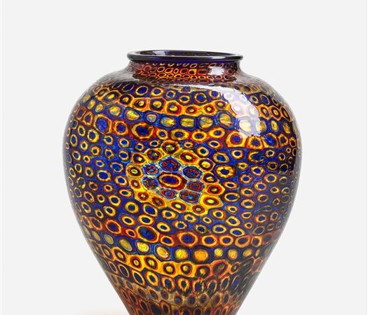 Vaso in vetro a murrine policrome, Vittorio Zecchin, Vetreria Artisti Barovier, 1914 ca. Fondazione Chiara e Francesco Carraro - Galleria Internazionale d’Arte Moderna di Ca’ Pesaro - Foto Enrico Fiorese