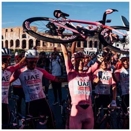 Tadey Pogacar Maglia Rosa Giro 2024, Roma